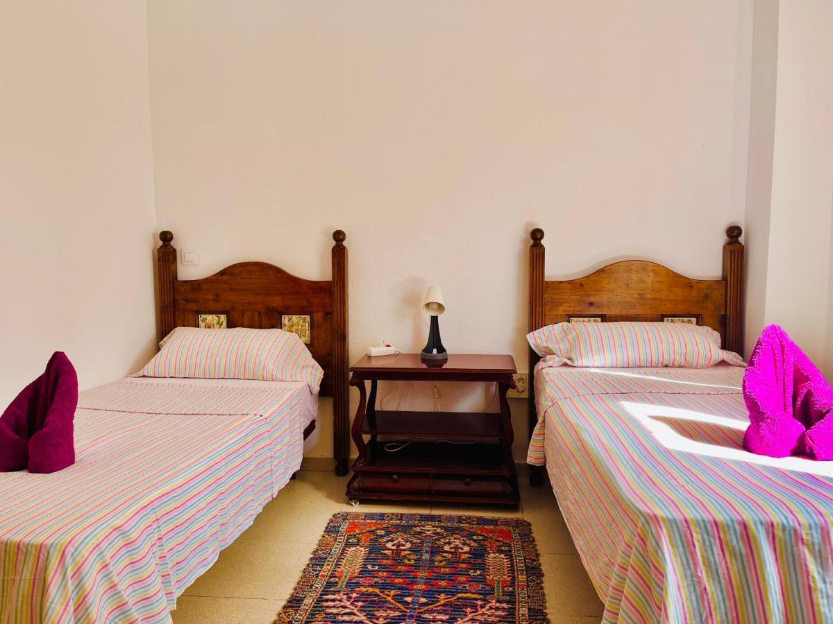 Guest house Art House *